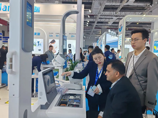 國外客戶了解后現(xiàn)場下單